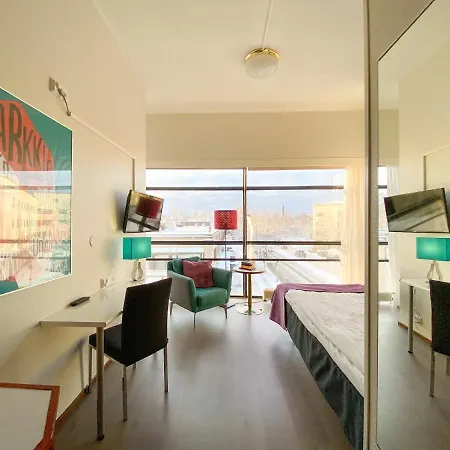 Fabrik Hotel *