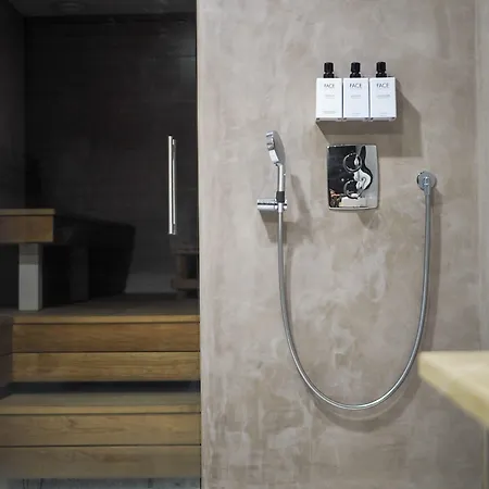 Hotel Fabrik 3*